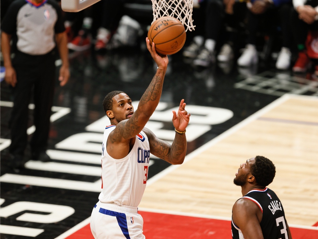 尤其是在与 尤其是在与