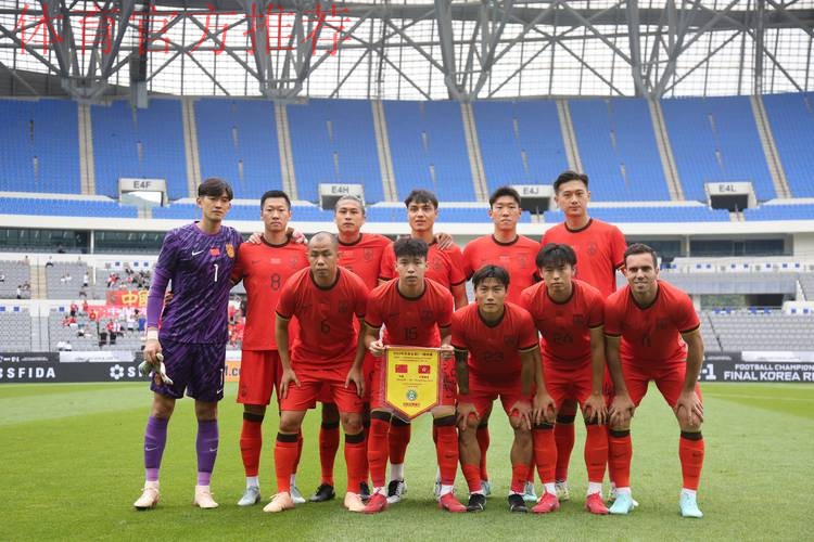 东亚杯中国男女足兑现诺言 打出少有“气势足球” 东亚杯中国男女足兑现诺言 打出少有“气势足球”